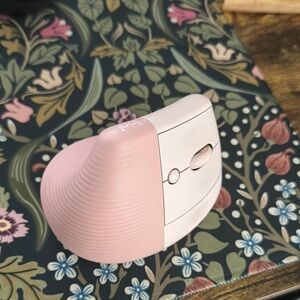 Logitech Pink Lift Vertical Ergonomic Mouse